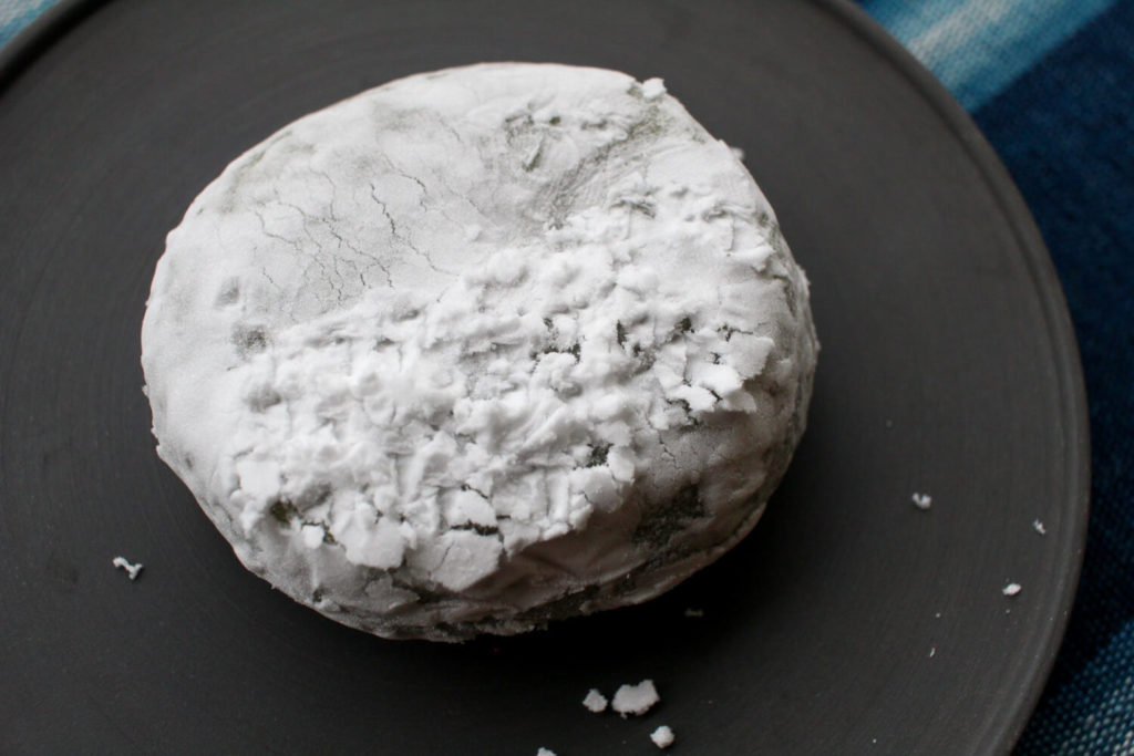 三重県多気町のお土産 おきん餅 中西製菓 中身1